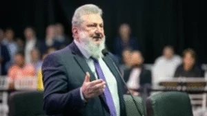 Padre Pedro assume presidência da Alesc por 13 dias