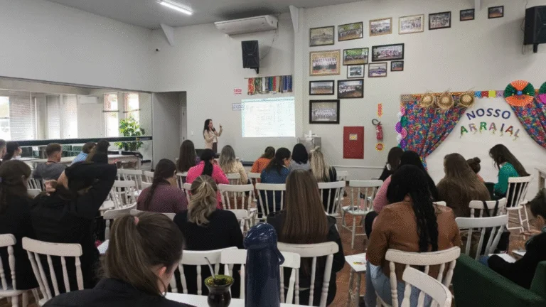Escuta especializada é tema de capacitação em São José do Cedro