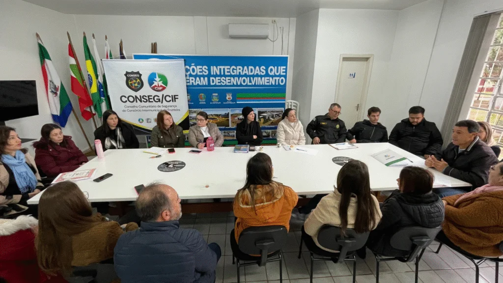 Tri Fronteira planeja campanha contra o uso de cigarro eletrônico nas escolas