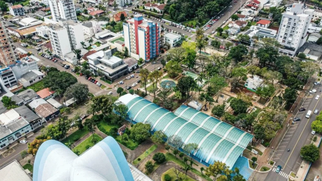 São Miguel do Oeste, no Extremo Oeste de Santa Catarina, recebe a primeira edição de 2025 do Programa Alesc Itinerante, que leva as atividades do Parlamento catarinense para outras regiões do estado. 