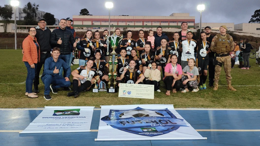 O time Cristo Rei conquistou o título do Campeonato Cerqueirense Feminino 2025 em uma final emocionante no Estádio Jacob Maran