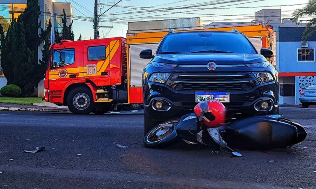 Acidente ocorreu na manhã desta quarta-feira, na Avenida Washington Luiz