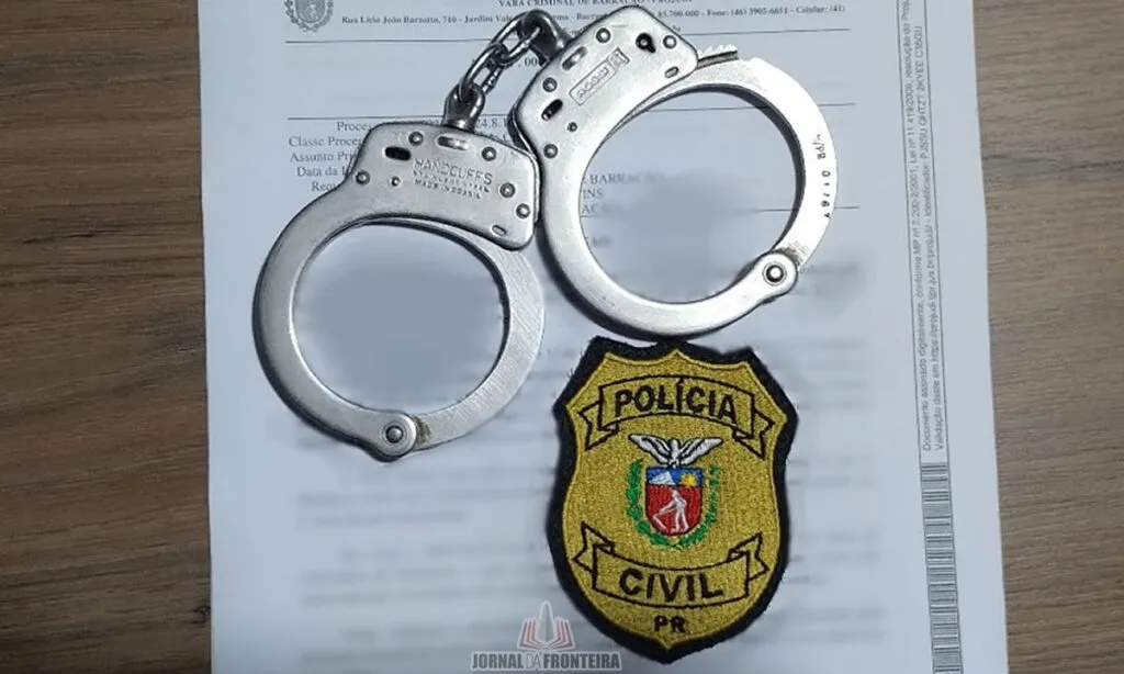 A mulher, de 23 anos, já possui antecedentes por crimes patrimoniais semelhantes, tendo sido beneficiada anteriormente por Acordo de Não Persecução Penal