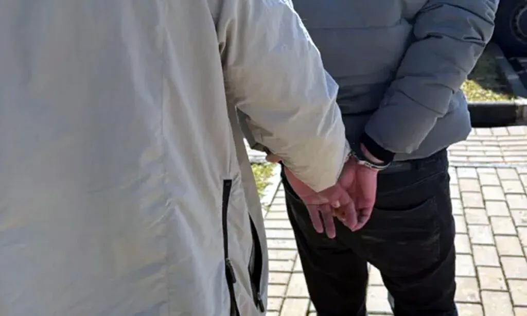 Segundo o relato da mãe, havia exigência de pagamento de R$ 500 como resgate. Homem foi localizado em um em um posto de combustível