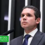 Motta defende derrubada de alta do IOF e diz que não traiu Planalto