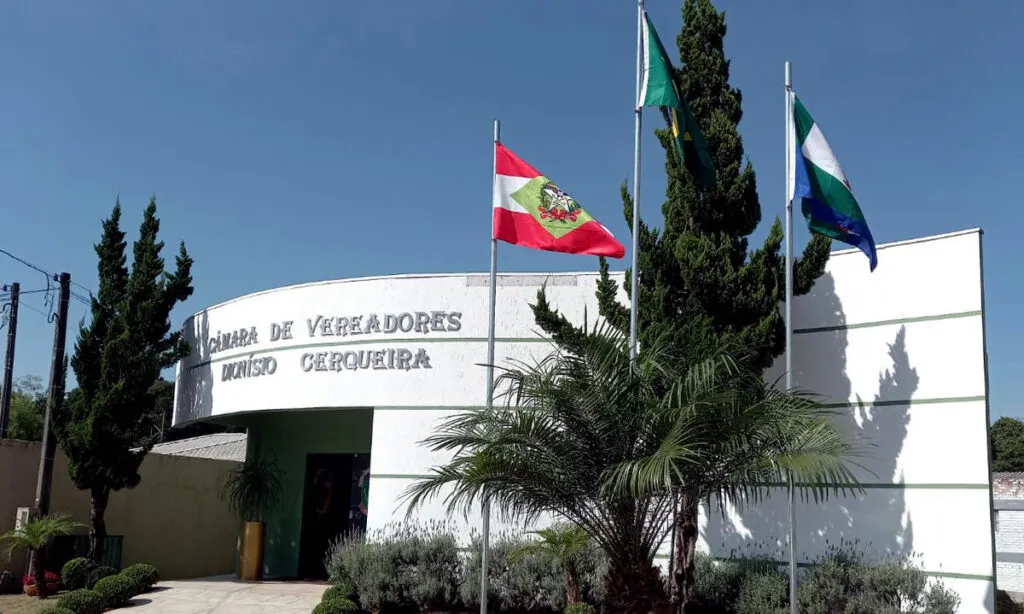 Concurso Público da Câmara de Vereadores oferece quatro vagas imediatas para os cargos de Assessor Jurídico Geral, Controlador Interno, Oficial Legislativo e Agente de Serviços Gerais
