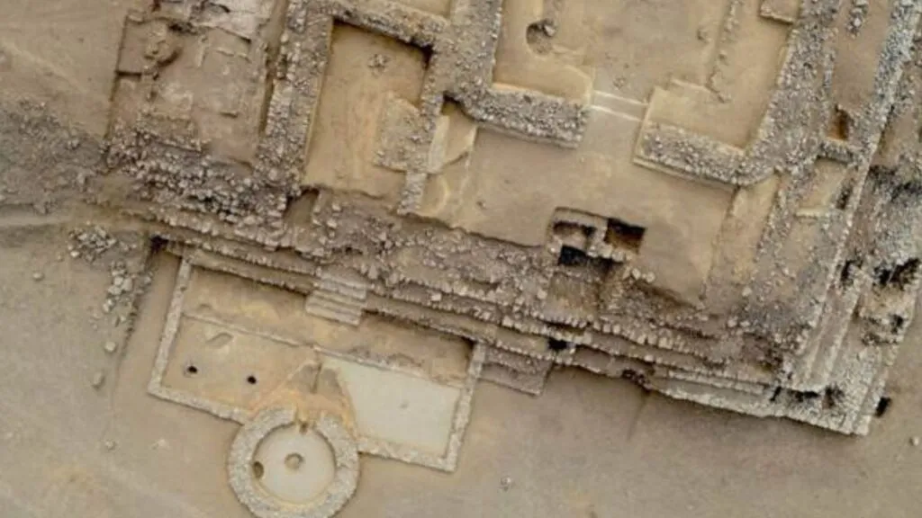 Arqueólogos acham Altar de Fogo de 5.000 anos no Peru 3 Arqueólogos acham Altar de Fogo de 5.000 anos no Peru