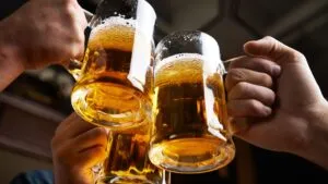 As bebidas alcoólicas mais consumidas no Brasil em 2025