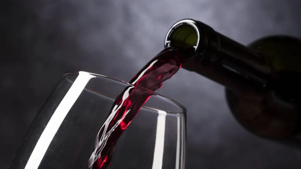 As bebidas alcoólicas mais consumidas no Brasil em 2025