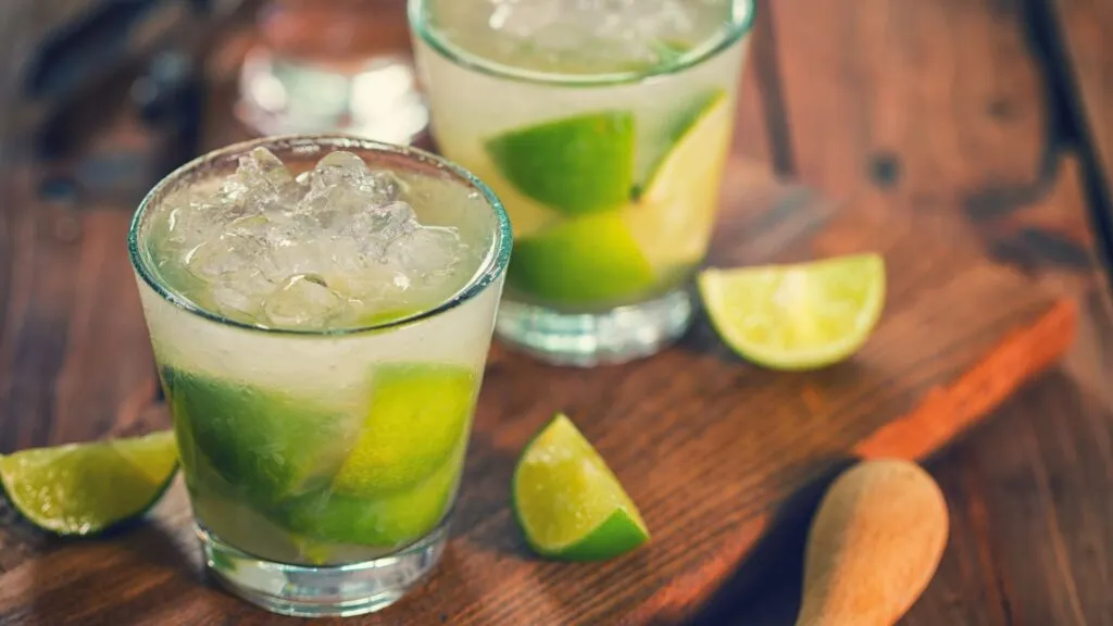As bebidas alcoólicas mais consumidas no Brasil em 2025