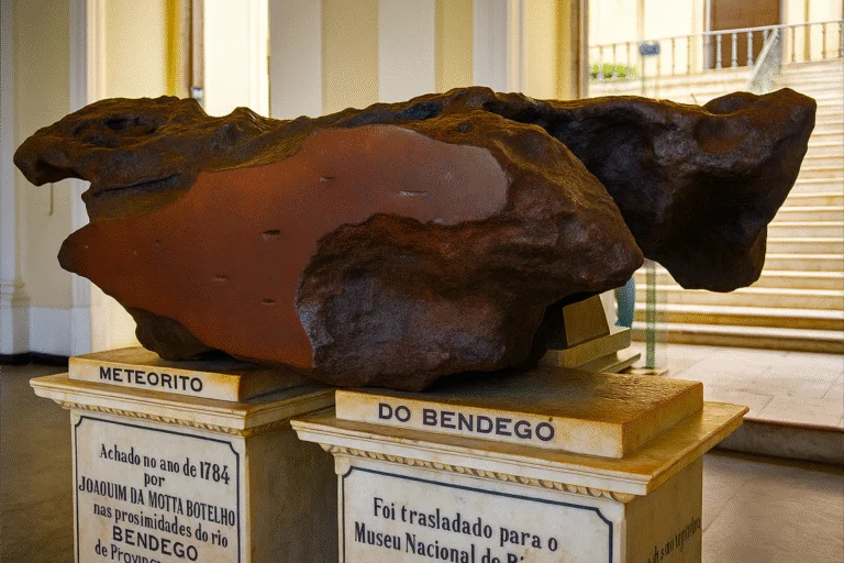 Meteorito de Bendegó: Um menino que um dia tropeçou numa pedra gigante do espaço