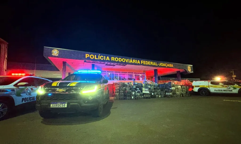 PRF e PM realizaram a maior apreensão de maconha do ano em Santa Catarina; foram apreendidas 9,4 toneladas de maconha