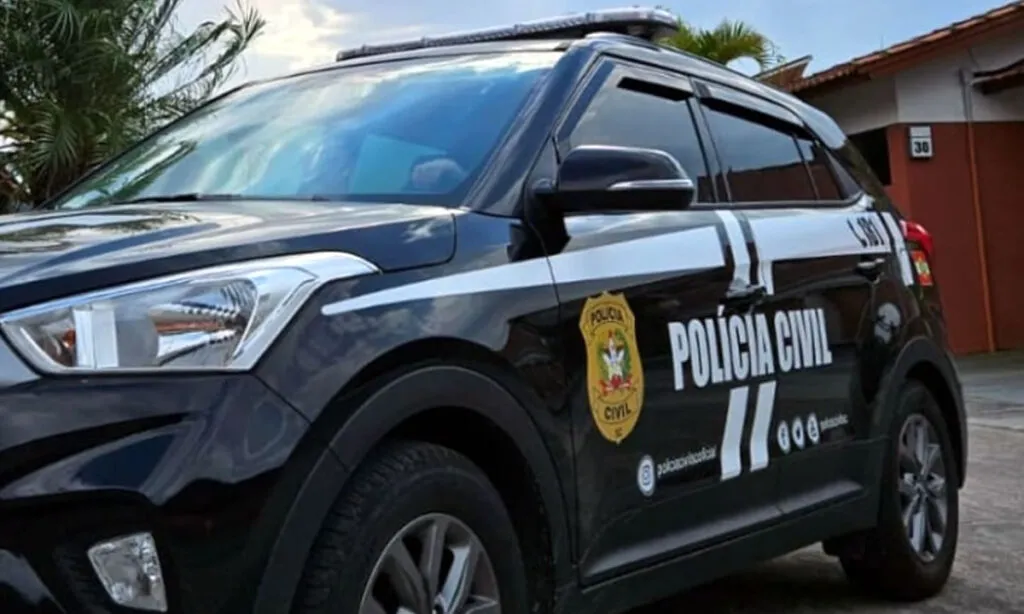 O policial civil perdeu o cargo e juntamente com o amigo foram condenados por improbidade administrativa e terão de ressarcir os danos causados aos cofres públicos