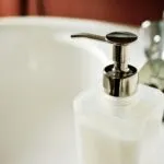 Aprenda a fazer sabão líquido para sua casa; 2 receitas especiais que vão facilitar sua rotina