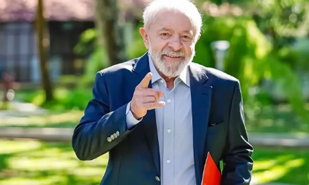 Lula defende aumento do IOF como forma de financiar gastos públicos