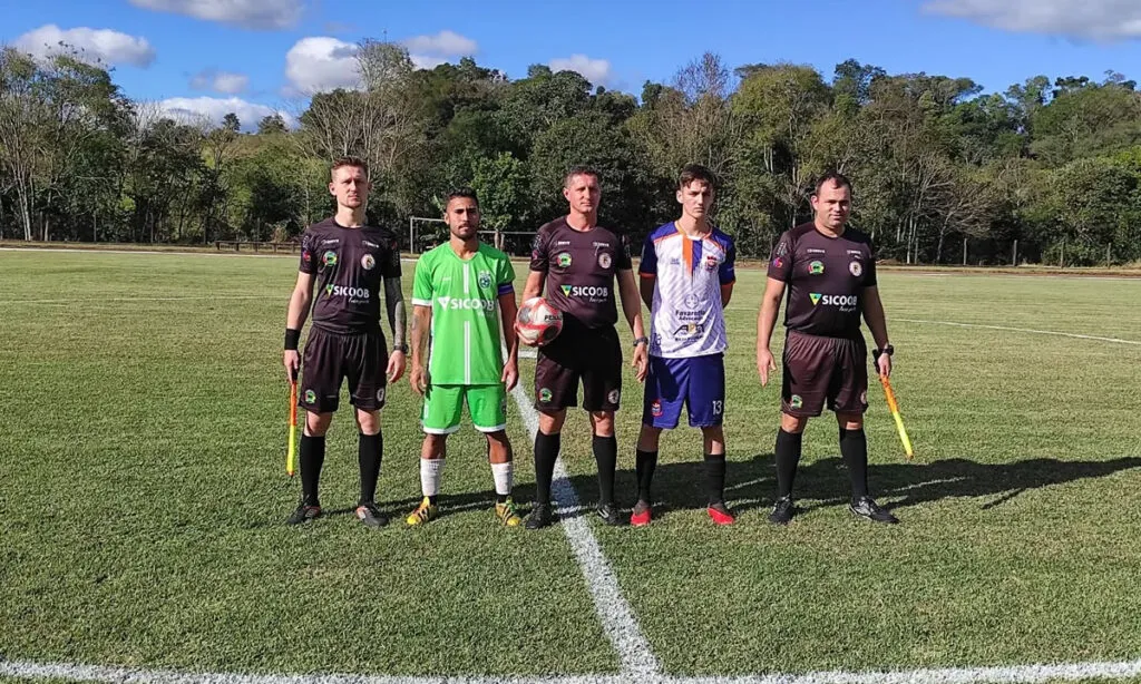 Resultado fortalece o orgulho esportivo da cidade e demonstra o empenho dos atletas e da comissão técnica. Jogo de volta acontece no próximo domingo, dia 22