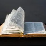 Bíblia: Quantos livros tem e como está estruturada