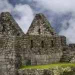 Arqueólogos desenterram templo de civilização pré-Inca misteriosa