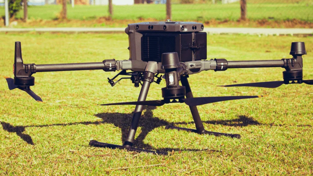 Paraná amplia rede de vigilância climática com radares de última geração 3 O Governo do Paraná está implementando uma ampla modernização no Simepar (Sistema de Tecnologia e Monitoramento Ambiental do Paraná), com o objetivo de fortalecer a capacidade de monitoramento climático e resposta a desastres naturais.