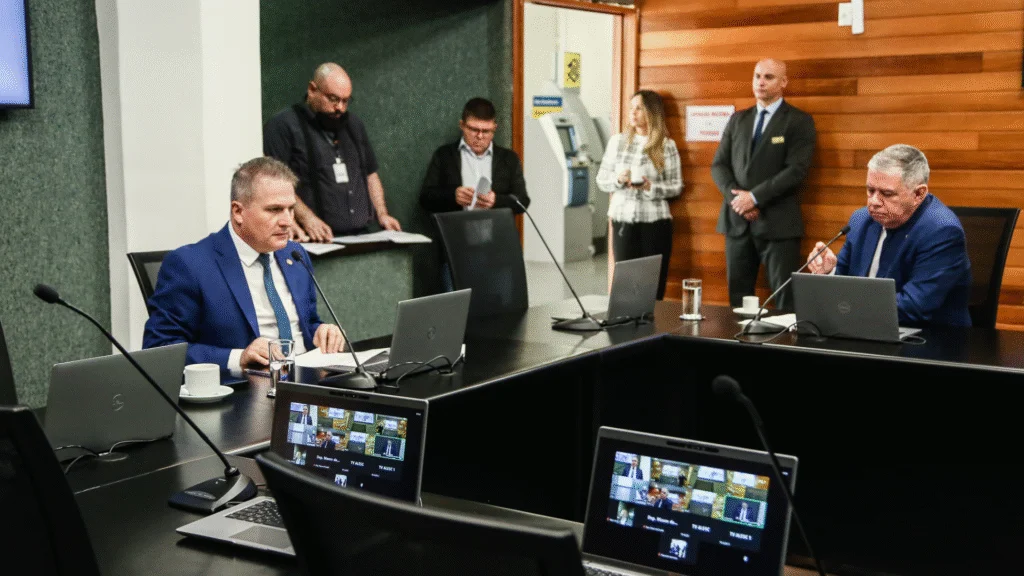 A Comissão de Agricultura e Desenvolvimento Rural da Assembleia Legislativa de Santa Catarina deliberou, nesta quarta-feira (09), a realização de uma audiência pública sobre a produção e comercialização do tabaco e seus derivados.