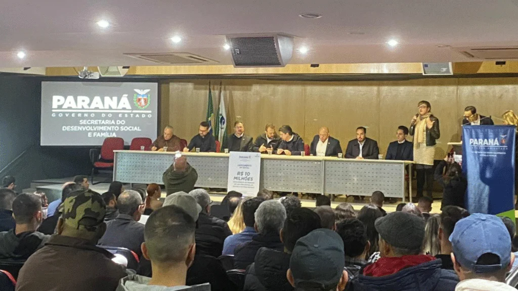 O Governo do Estado do Paraná, por meio da Secretaria de Desenvolvimento Social e Família (Sedef), lançou um novo edital de credenciamento voltado a instituições privadas sem fins lucrativos que atuem na acolhida de pessoas em uso prejudicial de álcool e outras drogas. 