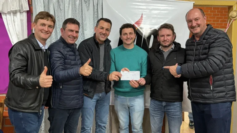 Vice-prefeito Alcir Sawaris oficializa filiação ao MDB durante encontro regional em Dionísio Cerqueira