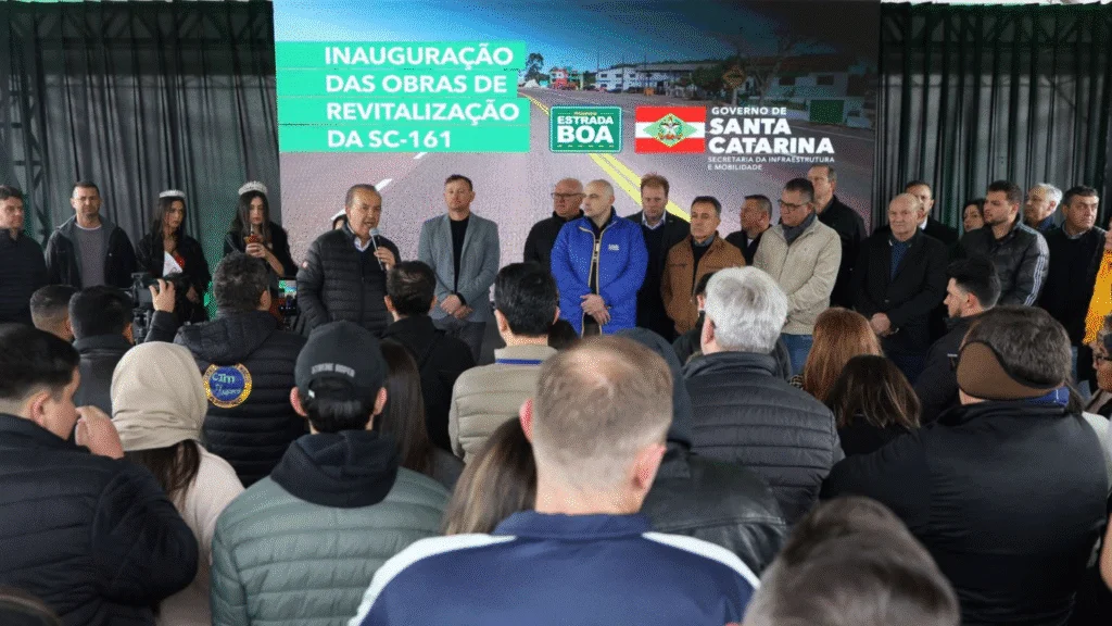 Governador entrega revitalização da SC-161 em Palma Sola e reforça investimentos em infraestrutura 4 crys 65 2