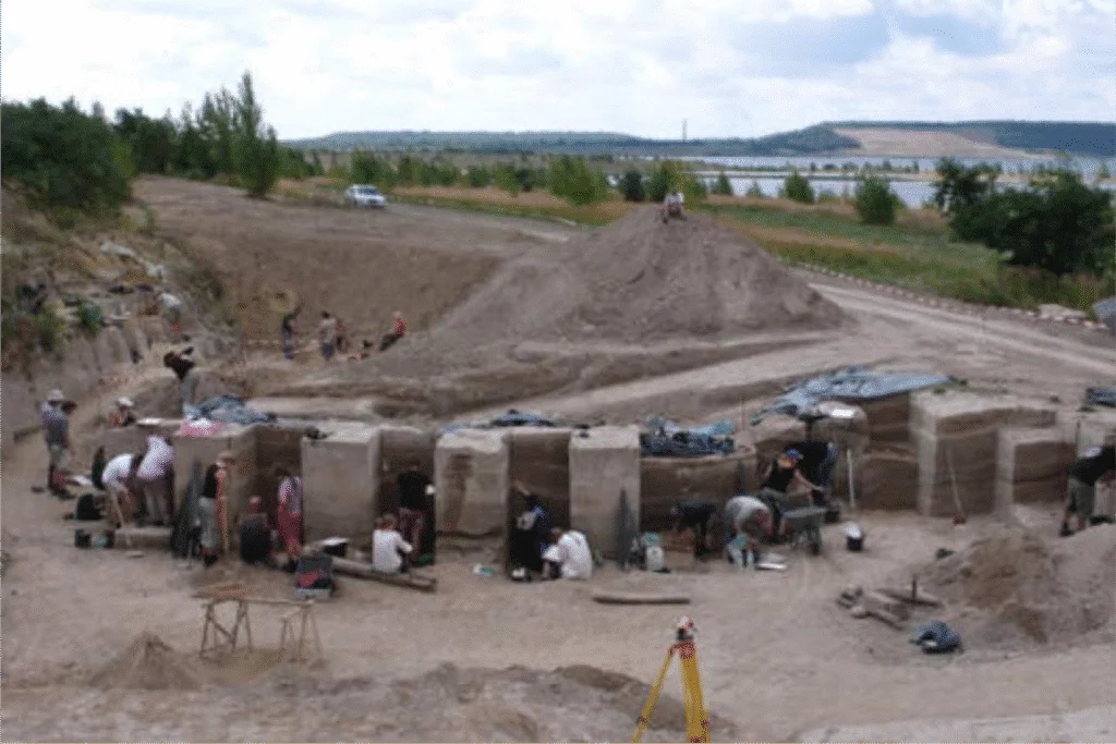 Encontradas ruínas de "Fábricas de Gordura" de 125.000 anos que produzia alimentos para Neandertais 15 fabrica