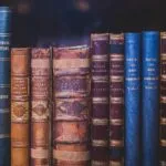 7 livros que parecem simples mas escondem camadas profundas de reflexão