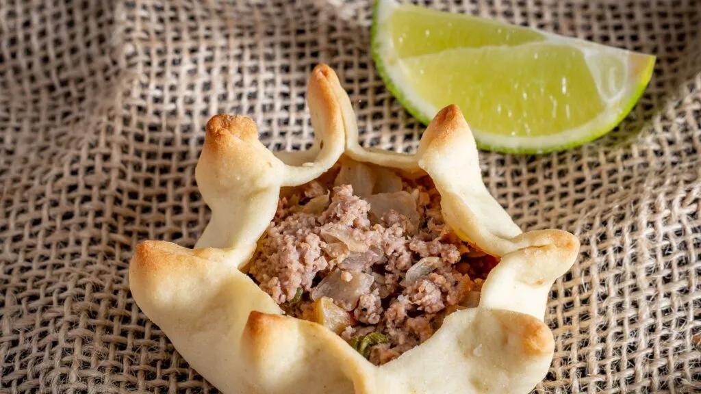 Receita de esfirra aberta de carne