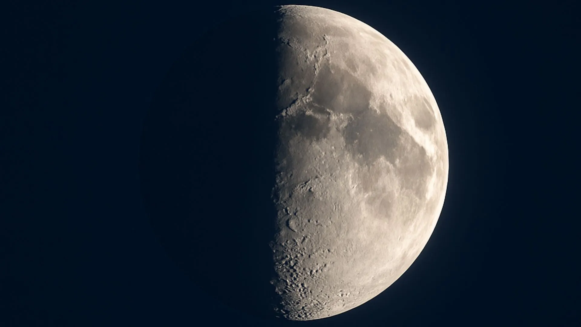 Fase da Lua hoje (03/07)