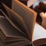 7 livros que você termina de ler e fica olhando pro teto em silêncio