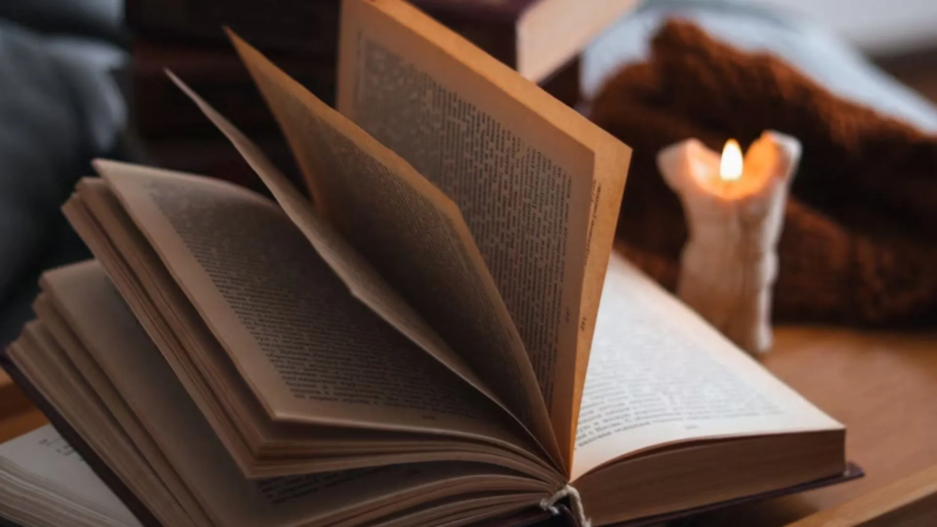 livros que você termina de ler e fica olhando pro teto em silêncio