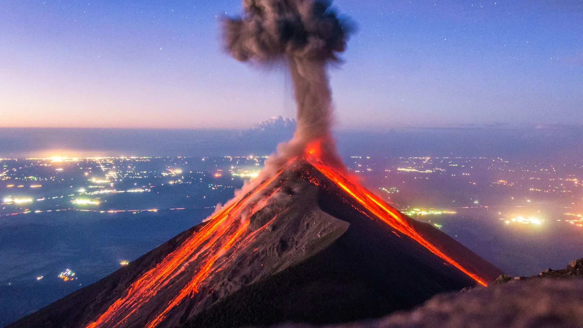 Derretimento das geleiras pode acordar vulcões adormecidos, alertam cientistas