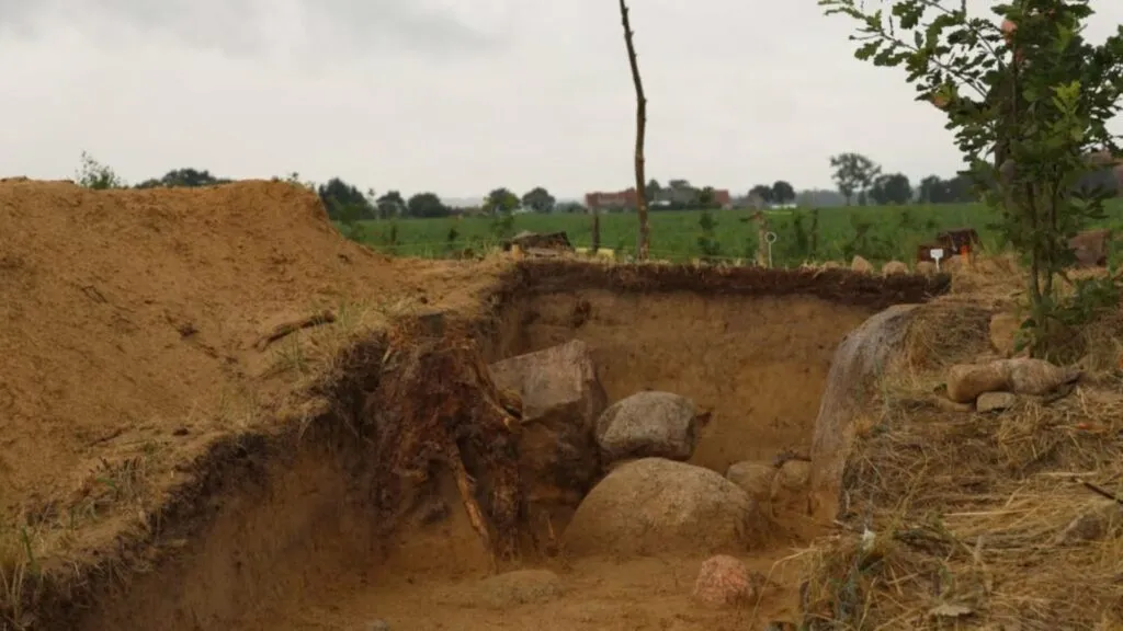 Pirâmides de 5.500 anos são descobertas na Polônia