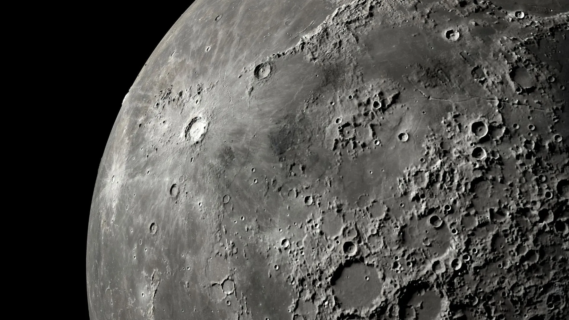 Meteorito lunar de 2,3 bilhões de anos revela período de atividade vulcânica na Lua