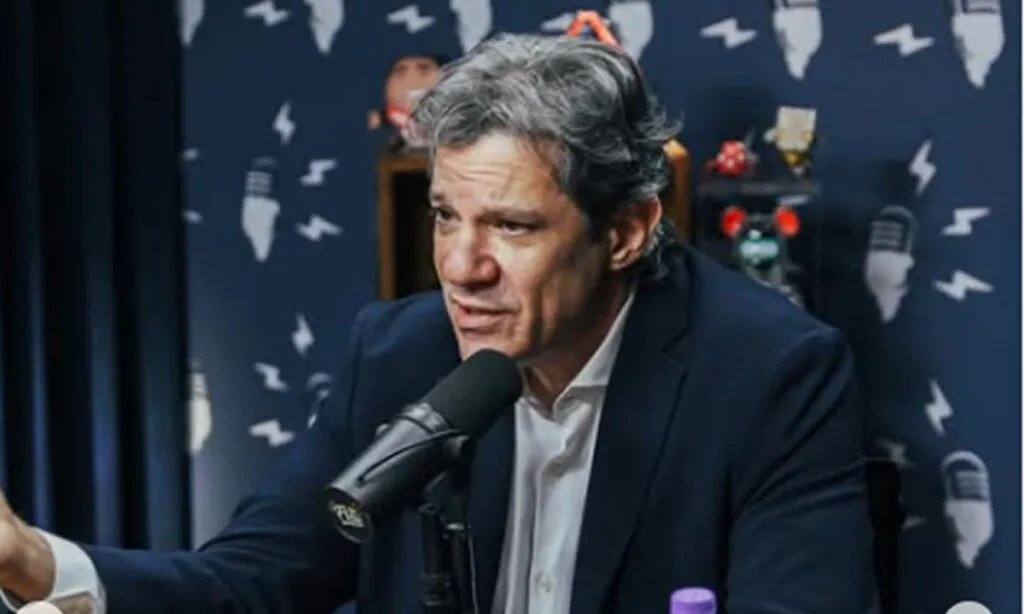 Haddad afirma que governo tem plano para socorrer setores afetados por tarifaço 3 Segundo Haddad, plano de contingência para socorrer os setores da economia afetados pelo tarifaço dos Estados Unidos foi concluído