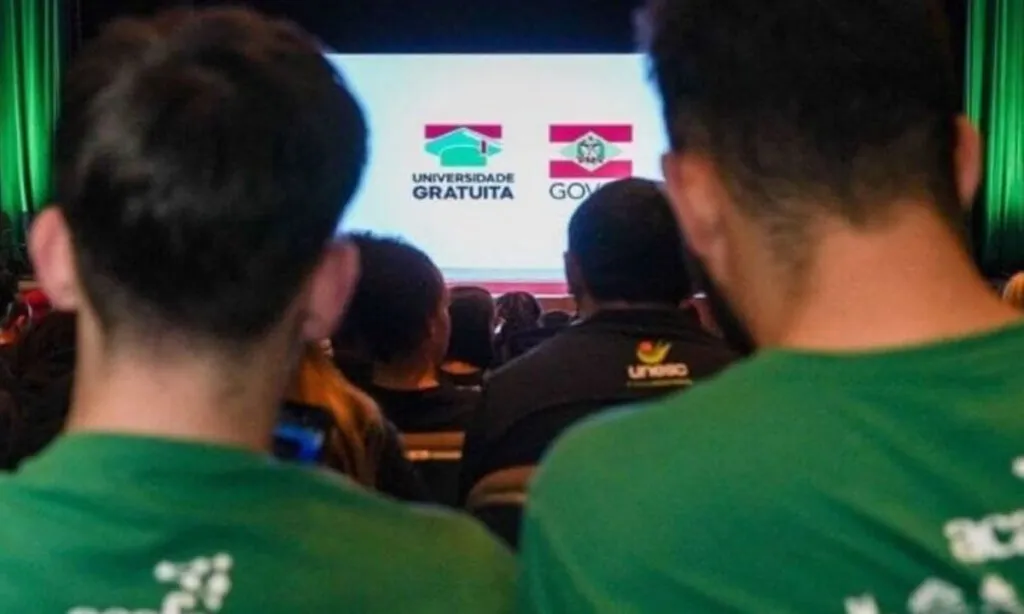 Inscrições para o programa no segundo semestre começam nesta segunda-feira (07) com antecipação de prazos que seguirá em 2026 e impasse sobre dívidas de alunos