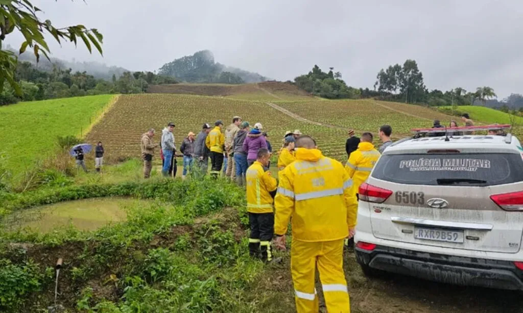 Bebê desaparecida é encontrada morta em açude após 3 horas de buscas