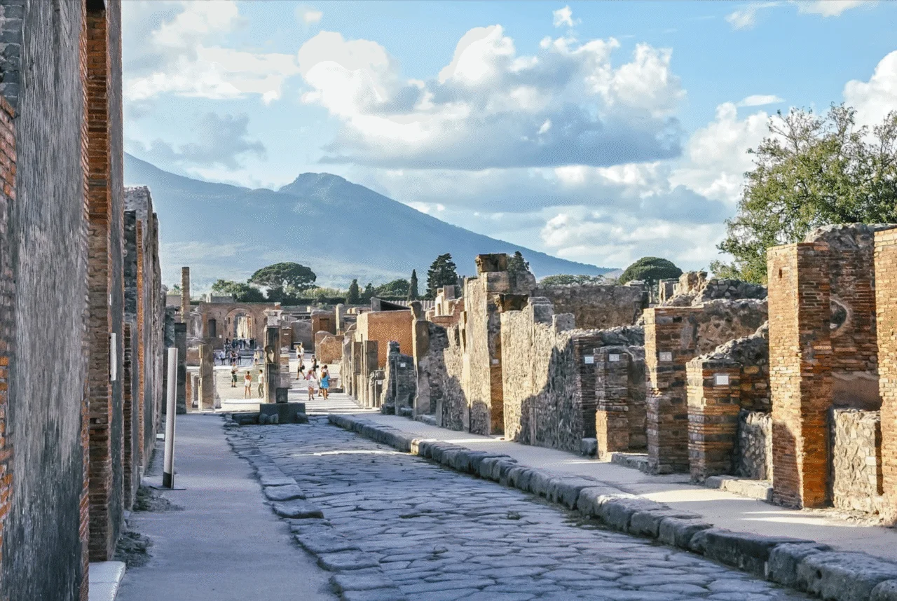 As enigmáticas estradas romanas que se iluminavam sozinhas há mais de 2 mil anos 3 pompeia