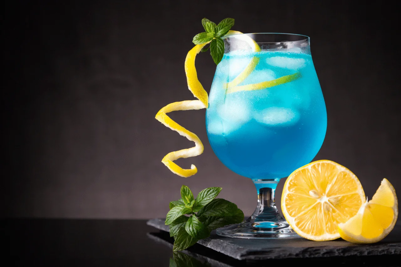 Receita do drink Lagoa Azul 1 Receita do drink Lagoa Azul