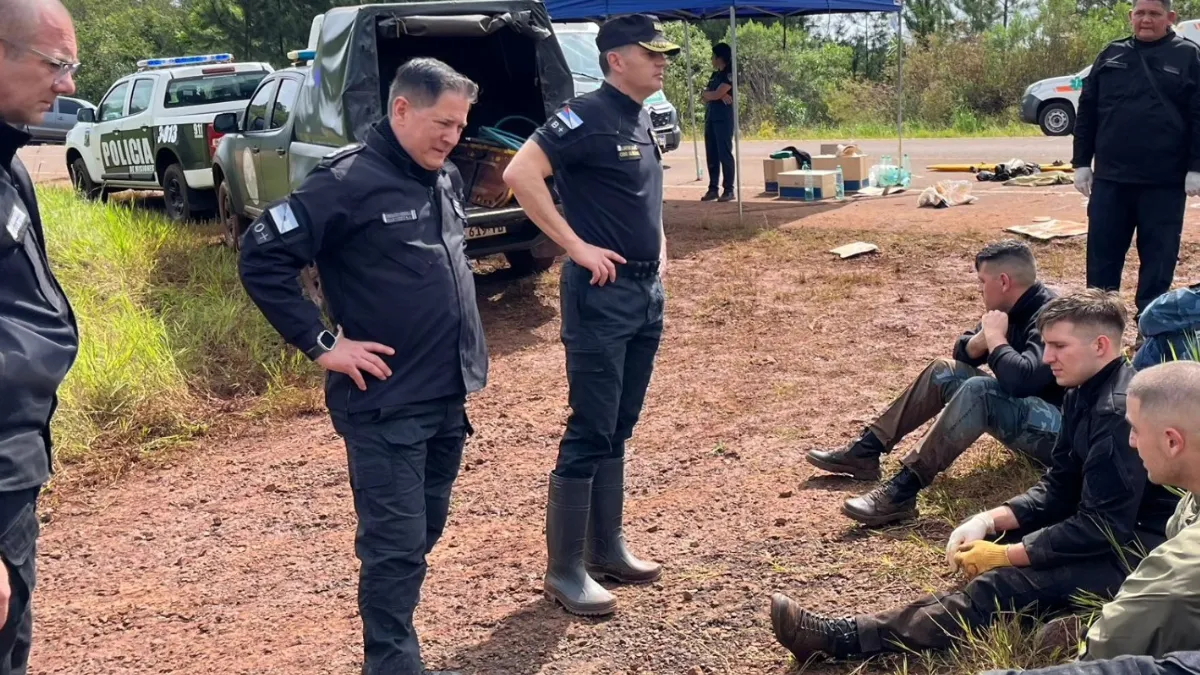 Acidente entre carro e ônibus deixa 9 mortos e 29 feridos em Campo Viera, na Argentina 7 O acidente ocorreu na madrugada deste domingo; após colidir com um veículo, o ônibus caiu de uma ponte