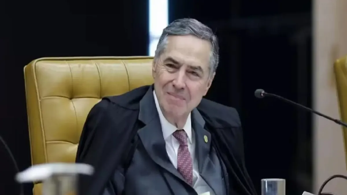 Barroso vota para descriminalizar aborto em último ato no STF 3 Em seu voto, o ministro Luís Roberto Barroso argumentou 'Se homens engravidassem, não seria crime'