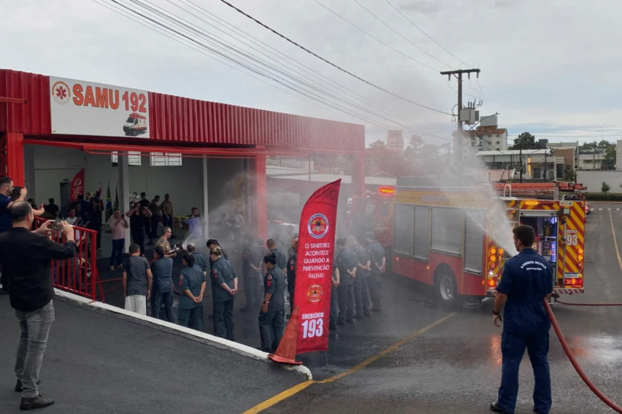 Bombeiros cerqueirenses comemoram 40 anos de serviços prestados à comunidade 4 Bombeiros cerqueirenses comemoram 40 anos de serviços prestados à comunidade