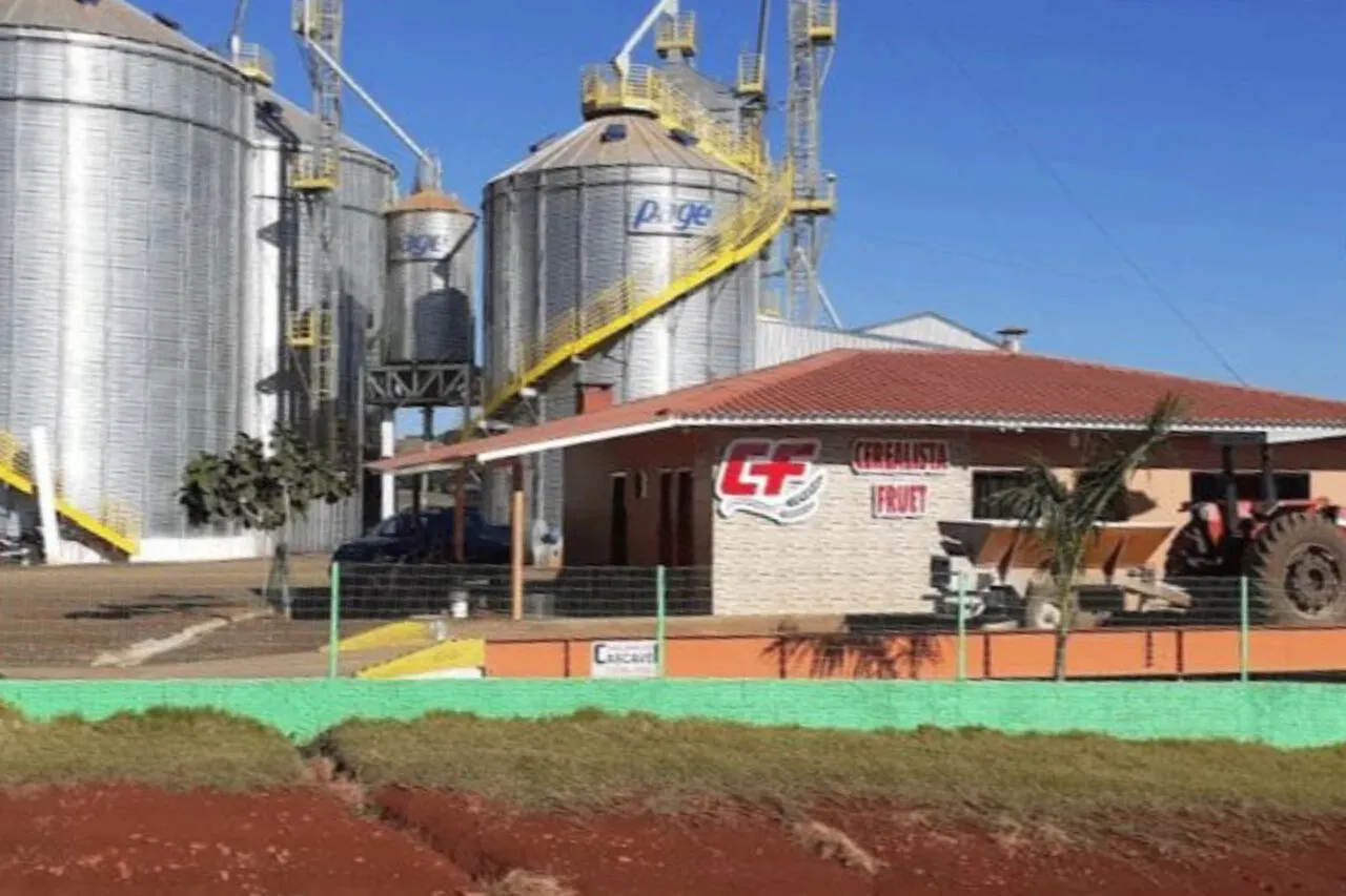 Dono de cerealista acusado de praticar golpes milionários é preso em Francisco Beltrão 4 Segundo a denúncia o empresário, dono da cerealista, em Campo Bonito aplicou fraudes e teria obtido R$ 20,3 milhões de forma ilícita