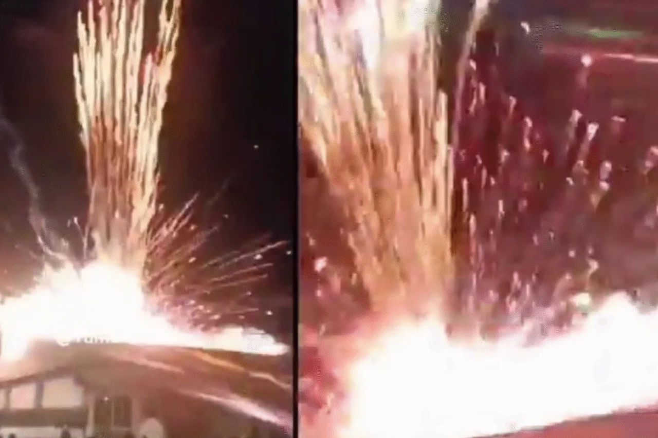 Fogos de artifício atingem público e deixam feridos durante abertura de Natal no RS 3 Fogos de artifício disparados de forma irregular interrompem festa de Natal em Estação (RS) e deixam sete pessoas feridas; autoridades investigam causas do incidente