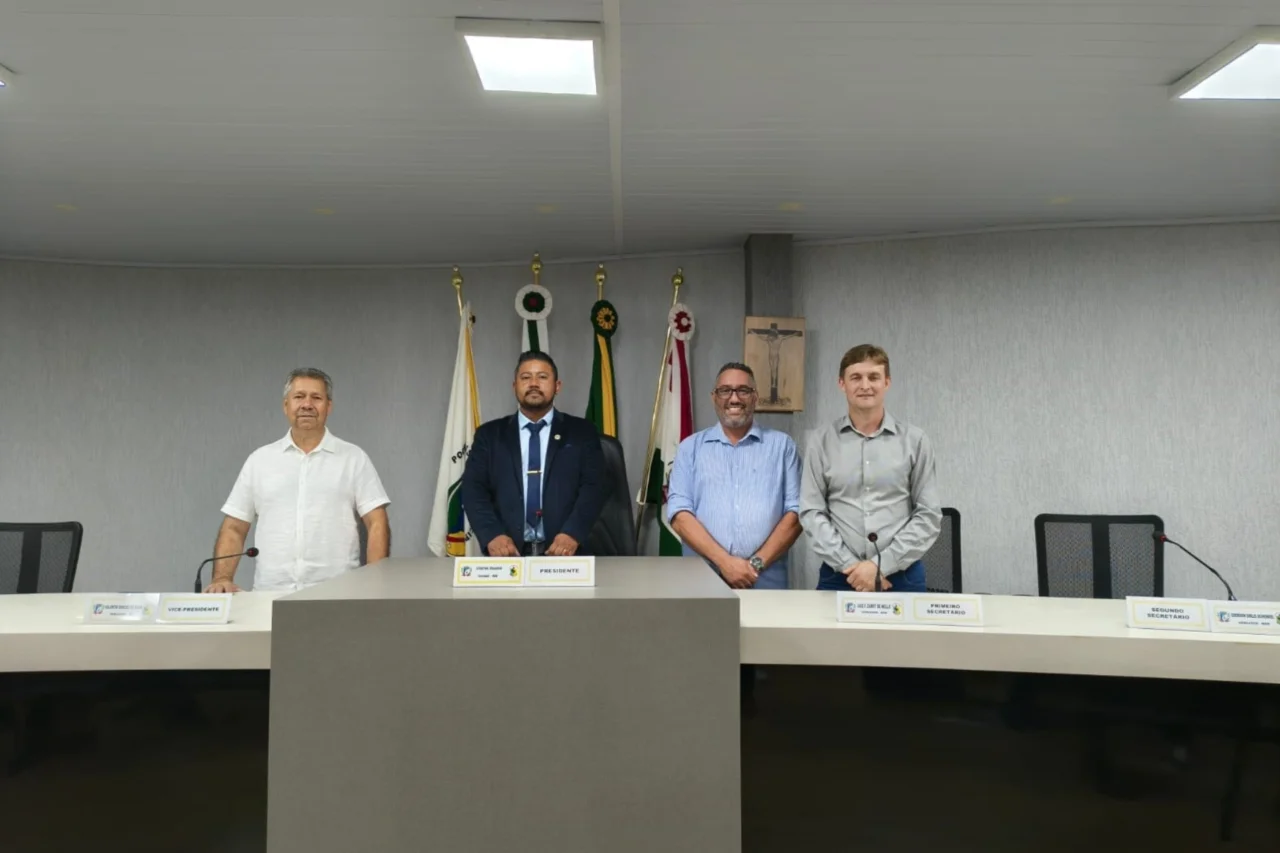 Everton Fragozo assume presidência da Câmara de Vereadores de Dionísio Cerqueira 3 Everton Fragozo assume presidência da Câmara de Vereadores de Dionísio Cerqueira