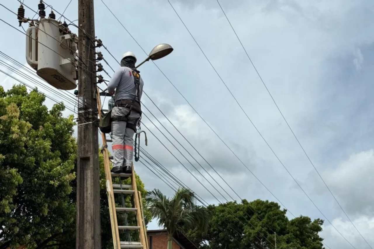 Parque Industrial Dr. Neme passa por substituição de luminárias 4 Heloisa L 36 2