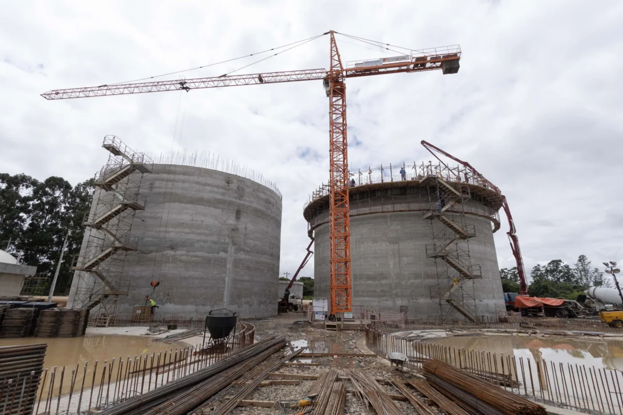 Sanepar completa 63 anos e anuncia maior plano de investimentos de sua história no Paraná 3 crys 33 2