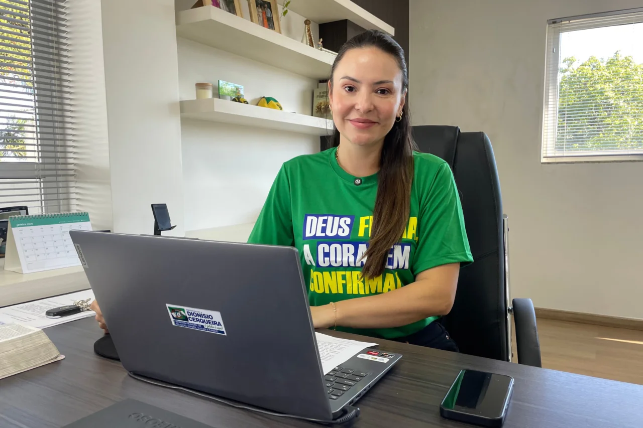 Dionísio Cerqueira anuncia retomada de coleta seletiva de lixo em fevereiro 3 A prefeita Bianca Maran Bertamoni detalhou o funcionamento da coleta de lixo reciclável em Dionísio Cerqueira